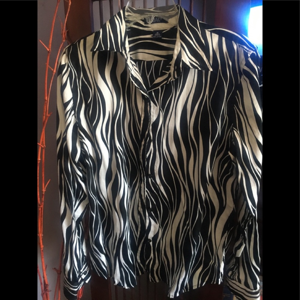 CHAPS black n white blouse